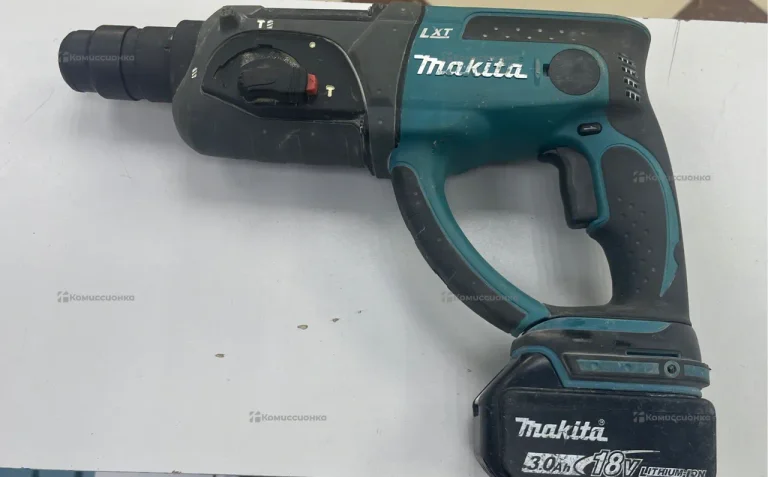 Перфоратор аккумуляторный Makita DHR202