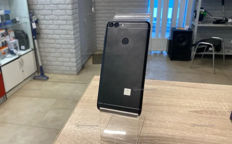 Huawei P smart 3/32 ГБ