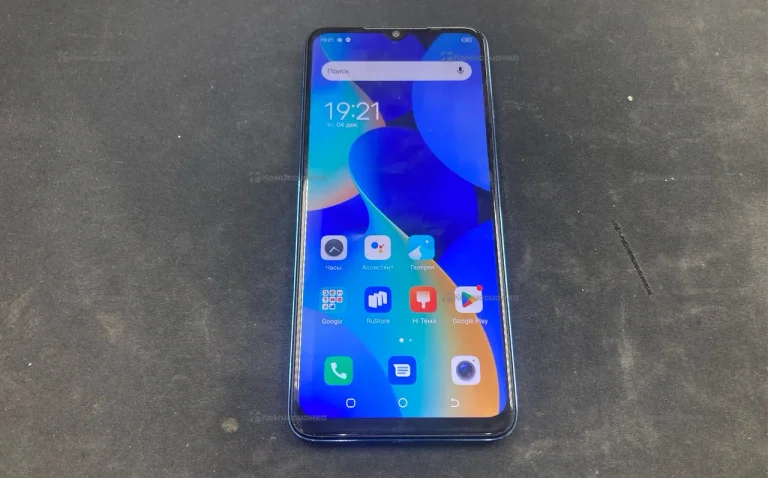 Tecno Spark 10C 4/64 ГБ