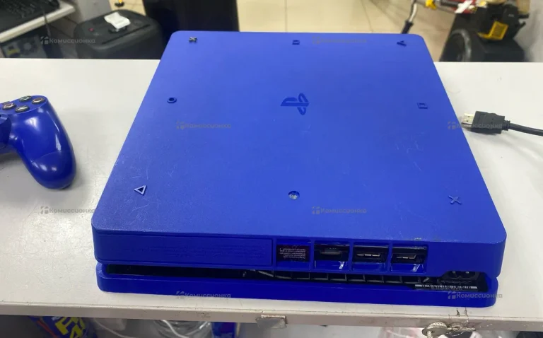 PlayStation 4 slim 1 Tb