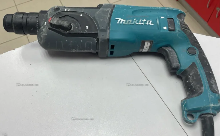 Перфоратор Makita HR2470 2025г