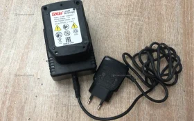 Зарядное устройство +АКБ Toua