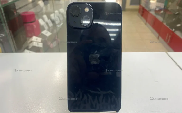 Apple iPhone 13 128 ГБ.