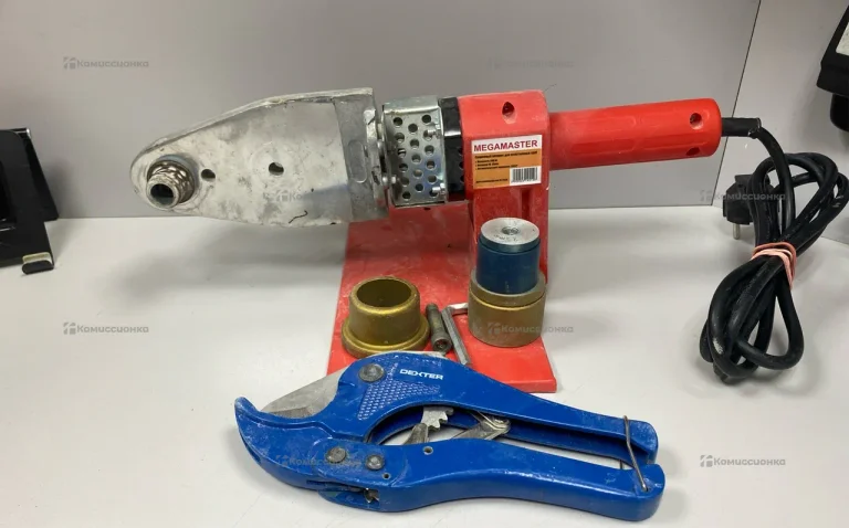 Паяльник для пластиковых труб Megamaster