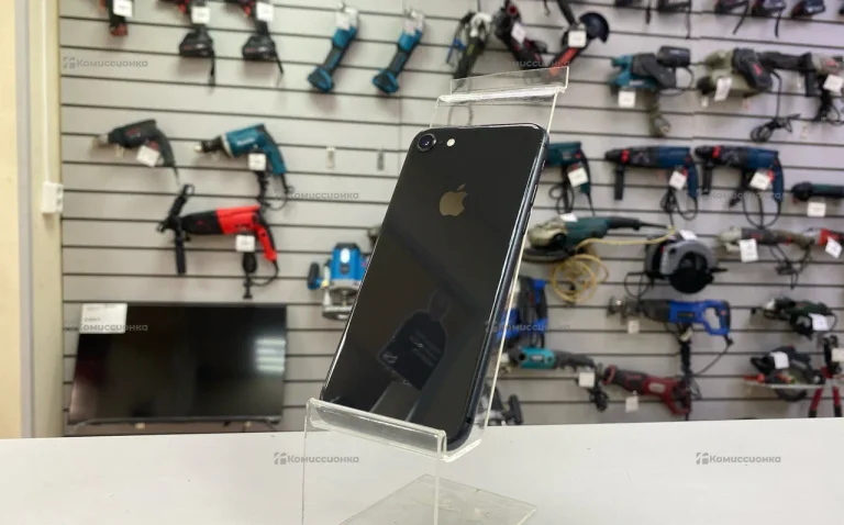 Apple iPhone 8 2/64 ГБ