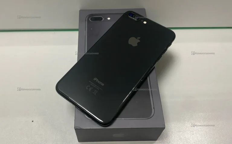 Apple iPhone 8 Plus 3/64 ГБ