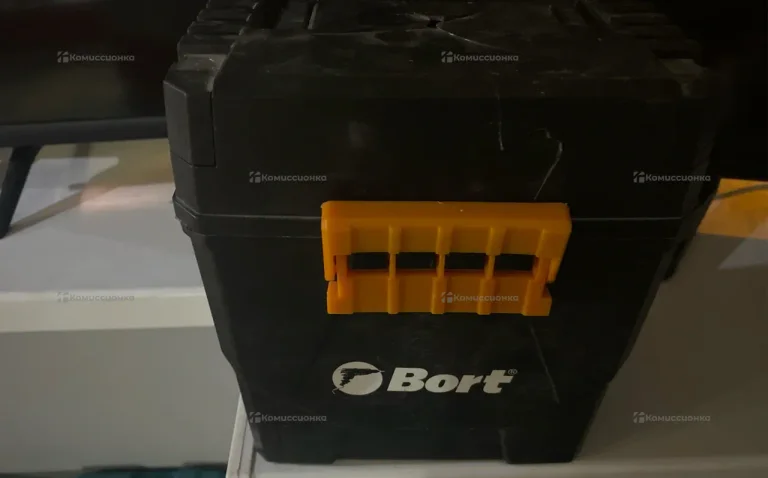 Лазерный уровень BORT BLN-15-K