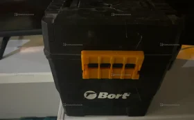 Купить Лазерный уровень BORT BLN-15-K б/у , в Екатеринбург Цена:1500рублей