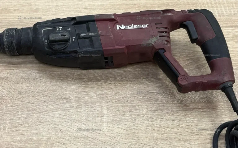 Перфоратор сетевой NRH-800