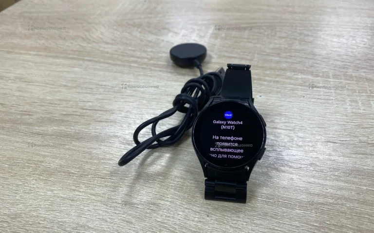 Часы  Samsung galaxy watch 4
