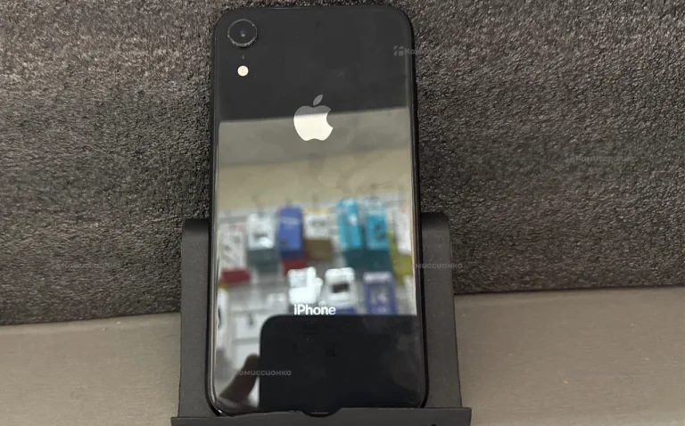 Apple iPhone XR 64GB..