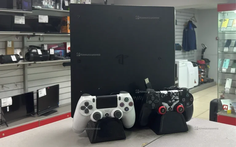 Приставка PS4 Pro 1Tb
