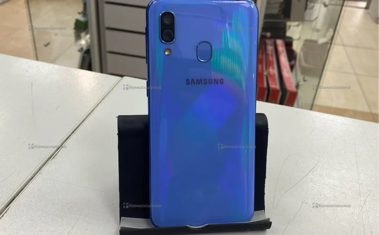 Samsung Galaxy A40 4/64 ГБ