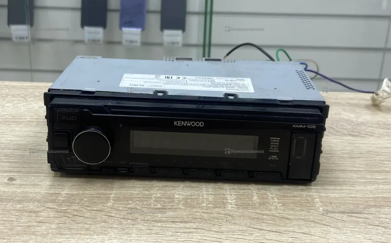 Автомагнитола  kenwood kmm-105