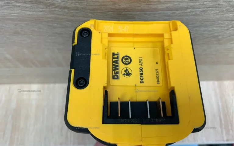Ударный шуруповерт DeWALT Atomic DCF850N