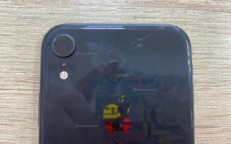 Apple iPhone XR 3/128 ГБ