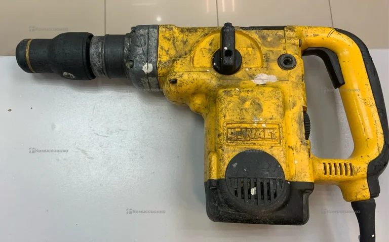 Перфоратор dewalt D25600K