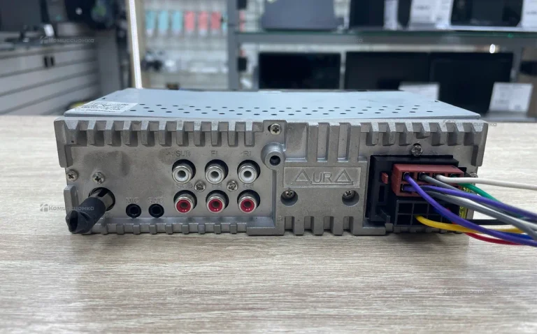 Автомагнитола  aura Amh-77dsp