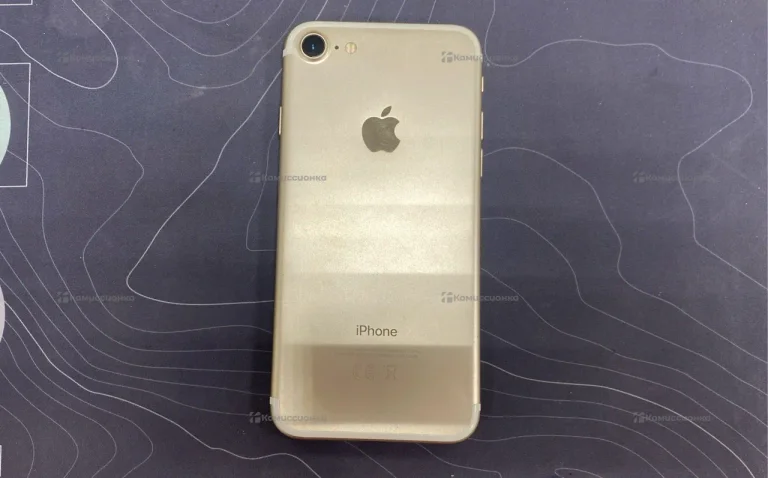 Apple iPhone 7 32 ГБ