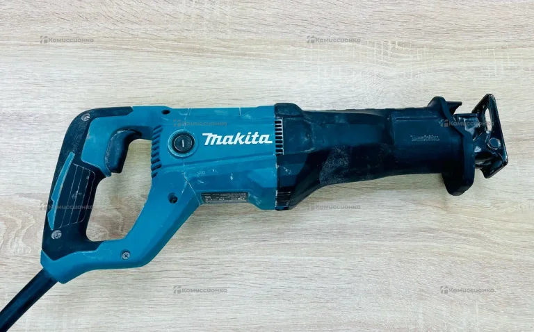 сабельная пила JR3051T