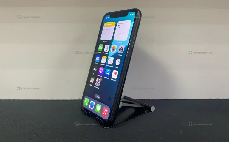Apple XR 128Gb.