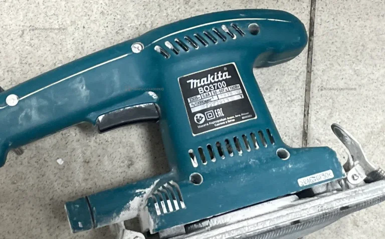 Шлиф-машинка Makita BO3700