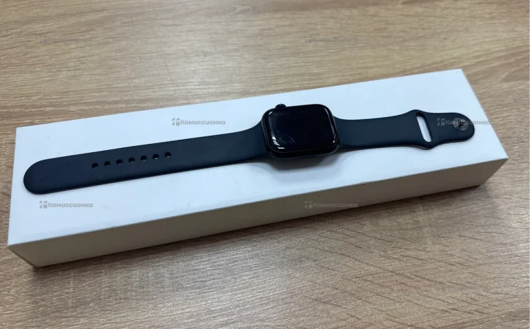 Часы  Apple Watch 7 45MM