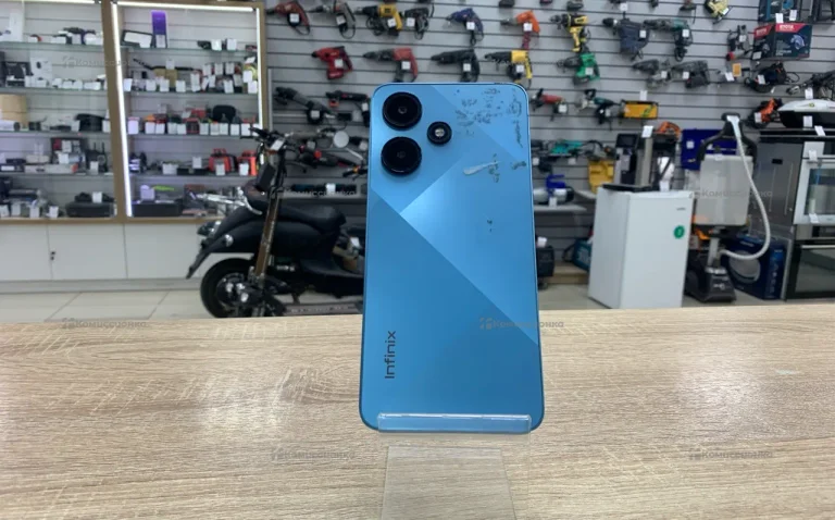 Infinix Hot 30i 4/128 ГБ