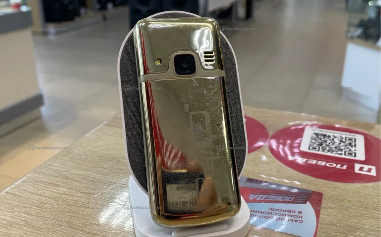 Nokia 6700 Classic Gold