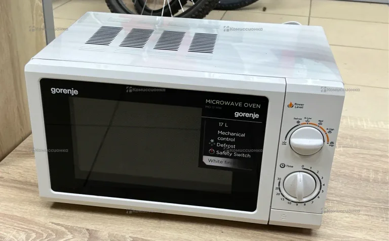 Микроволновая печь  gorenje mo17mw