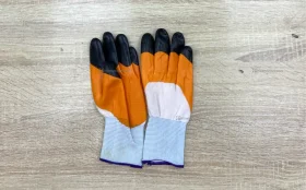 Перчатки  прорезиненные