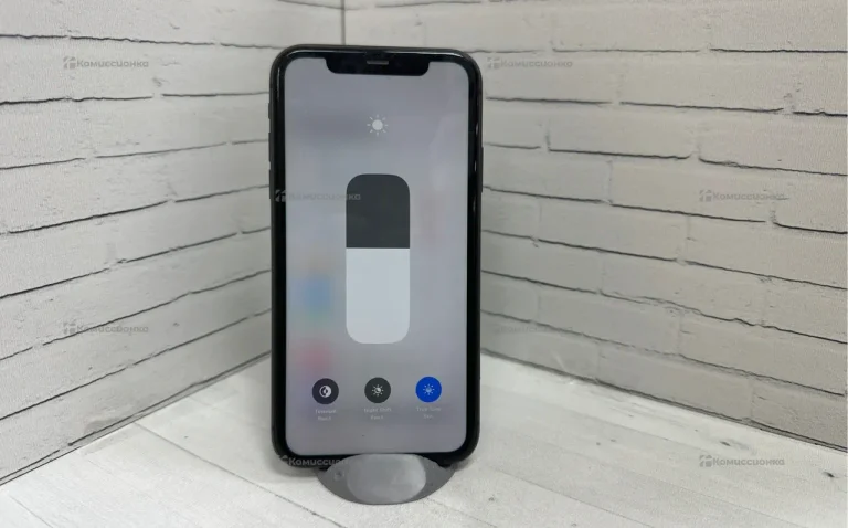 Apple iPhone 11 4/64 ГБ