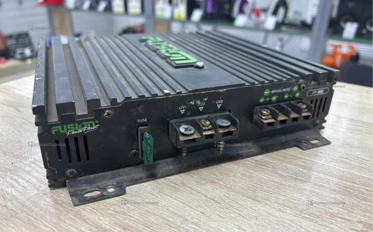 Усилитель  Fusion FP-802