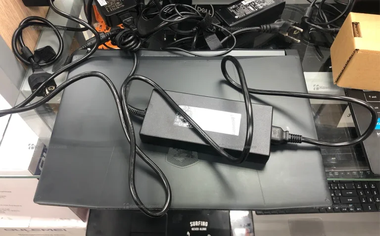 Ноутбук MSI KATANA 15 HX B14W