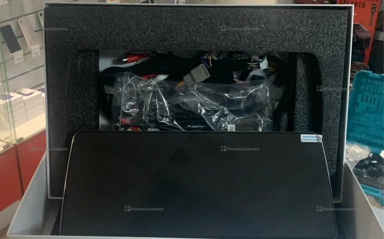 Автомагнитола  Canbox