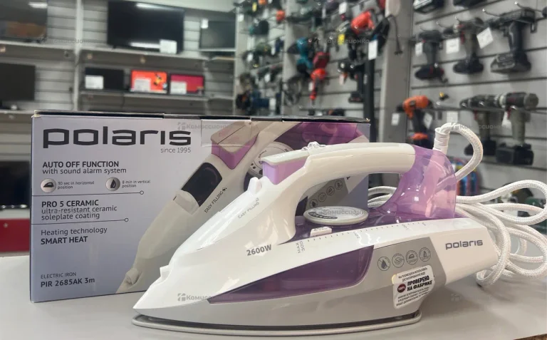 Утюг Polaris PIR2685Ак