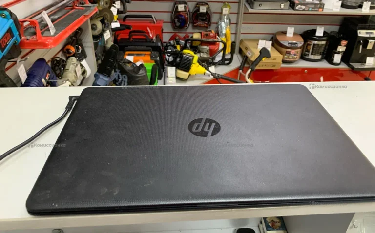 Ноутбук HP 15-rb016ur