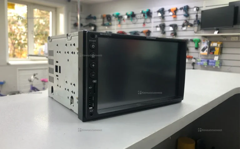 Автомагнитола  soundmax sm-ccr3703