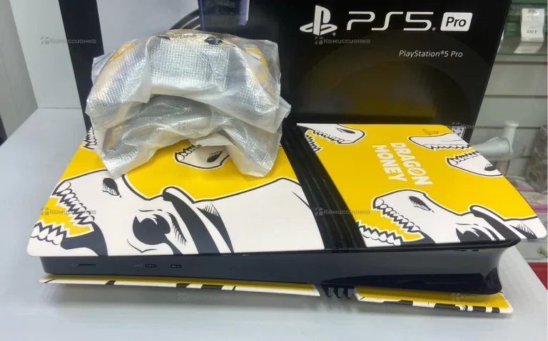 Приставка PS5 Pro 2TB + два геймпада