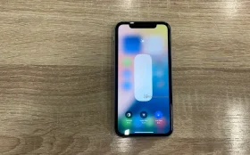 Apple iPhone XR 3/64 ГБ