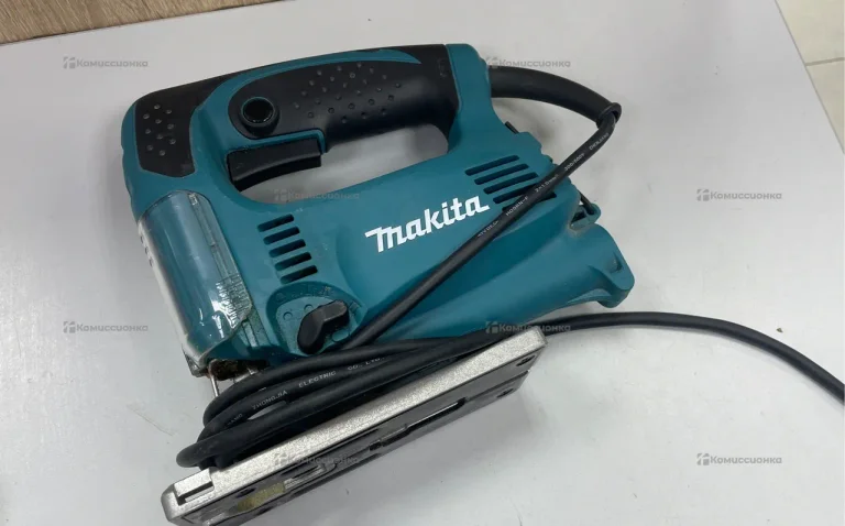 Электролобзик makita 4329