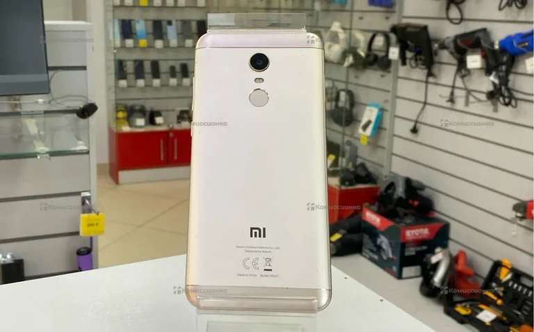 Xiaomi Redmi 5 Plus (Redmi Note 5) 3/32 ГБ