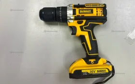 Шуруповерт бесщеточный ударный Dewalt с набором
