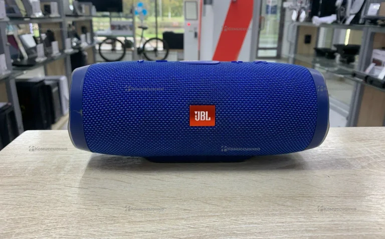 Колонка  JBL CHARGE3