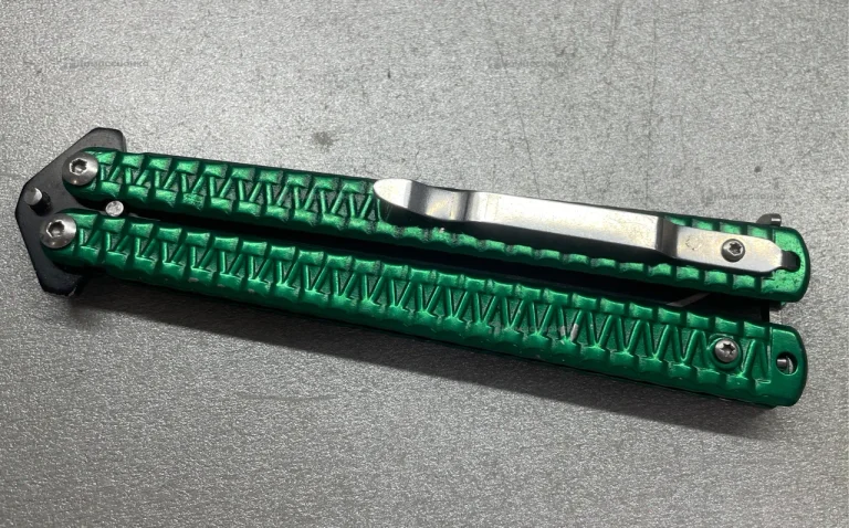 Нож бабочка Benchmade
