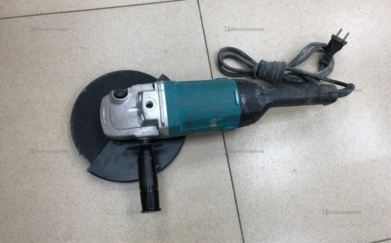 УШМ makita 9069 (курок не фиксирует)