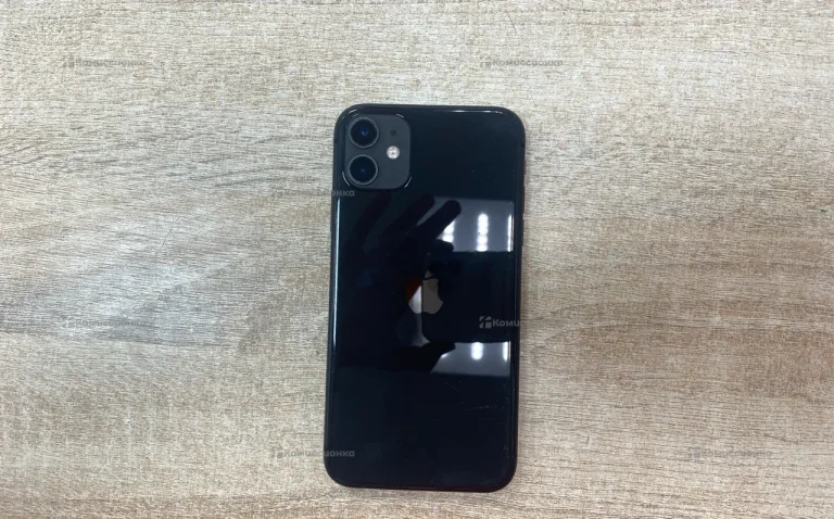Apple iPhone 11 4/128 ГБ