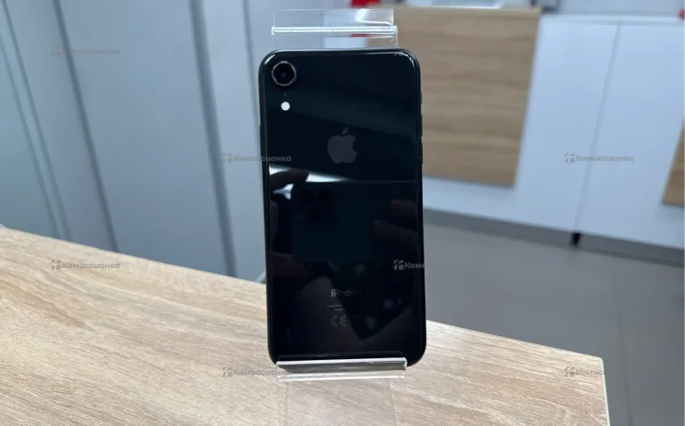 Apple iPhone XR 3/128 ГБ