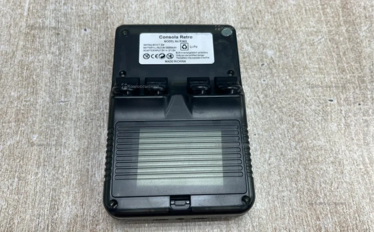 Приставка Console R36s