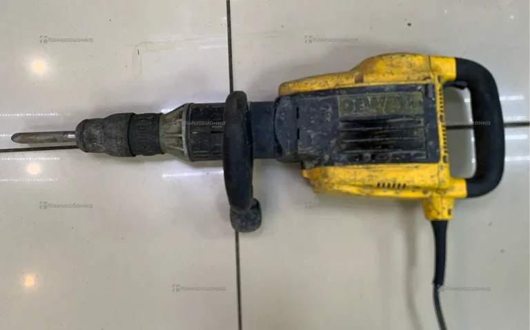Отбойный молоток dewalt D25899K